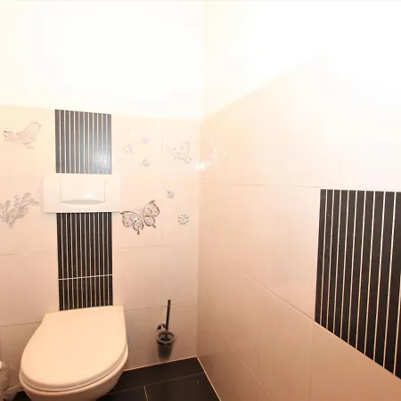 Heidi-3 By Interhome Apartman