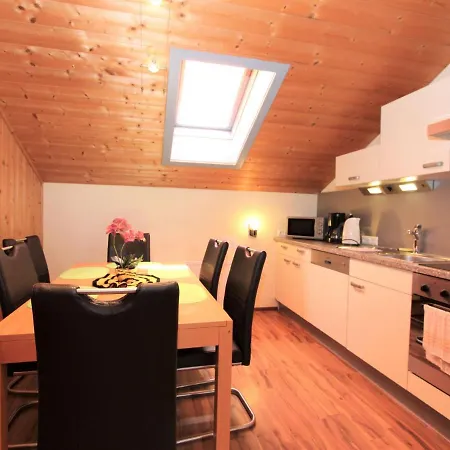 아파트 Heidi-3 By Interhome